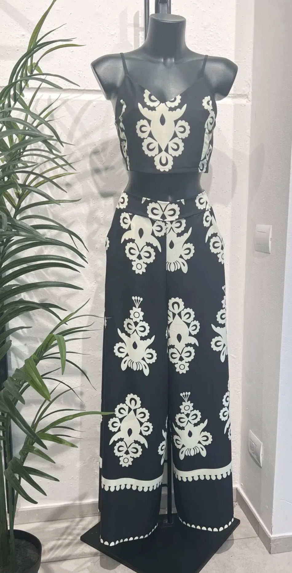 Nova Two Piece Paisley Set