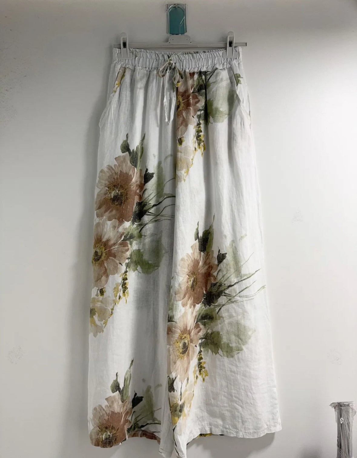 Amoy Wide Leg Flower Pants